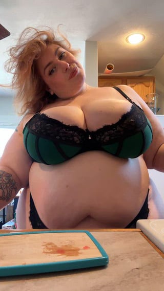 Im making you a snack to enjoy with your lunch (it’s me, I’m the snack)