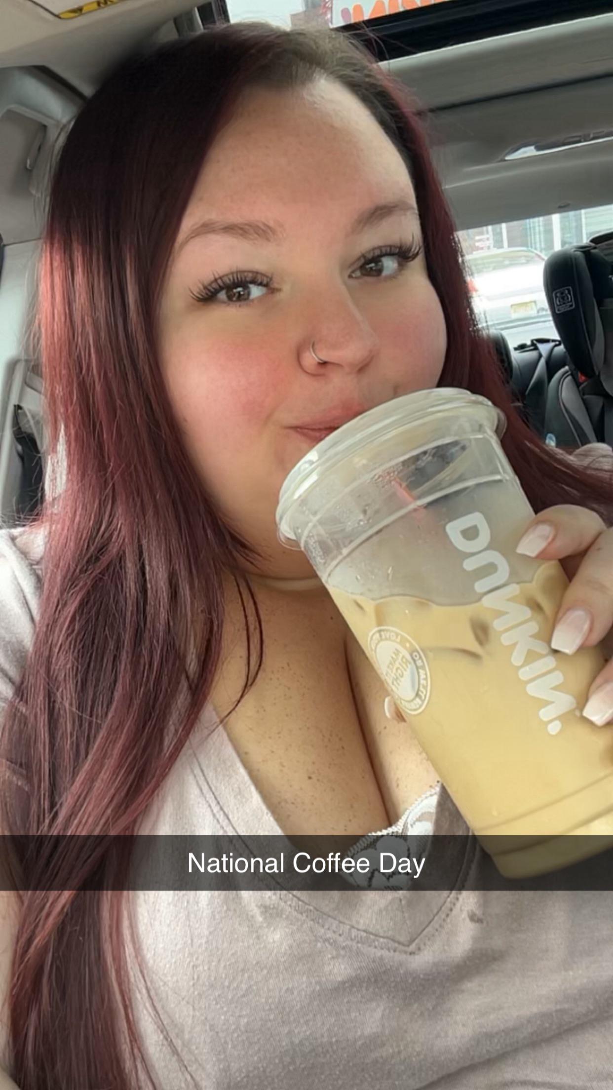 It’s national coffee day. Drink some out of my bellybutton 💋