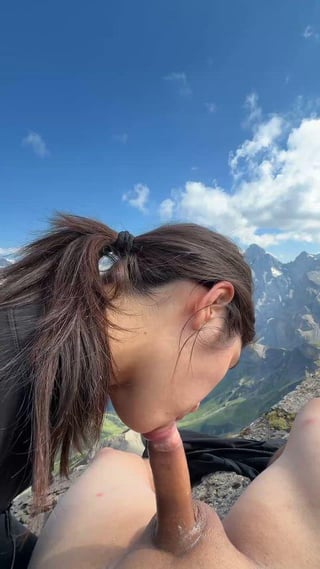 10/10 view and 10/10 throat