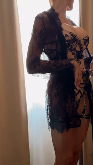 My milf energy is high and the neighbors love me for it.