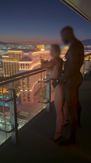 I’ve always loved to travel, but I have to admit it’s a lot more fun as a Hotwife!