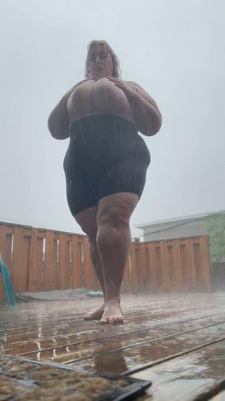 I need some judges for my wet tshirt contest, if you know anyone