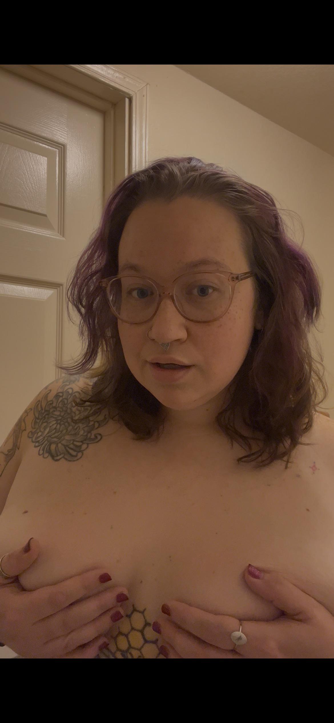 Do you think I’m bad taking pics in a dates bathroom…