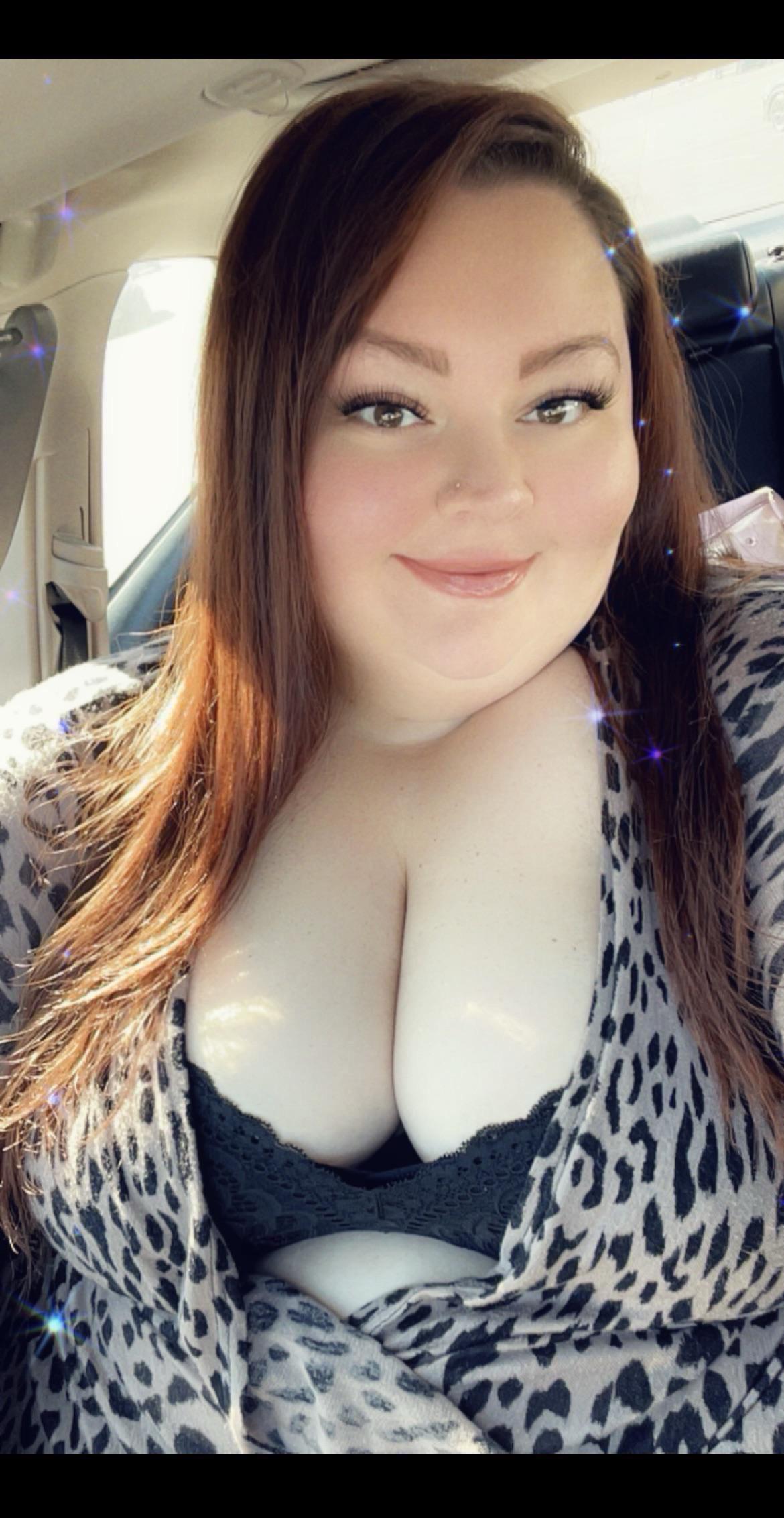 My top is doing its best to keep my tits contained but I think it’s losing the fight. 🤷‍♀️