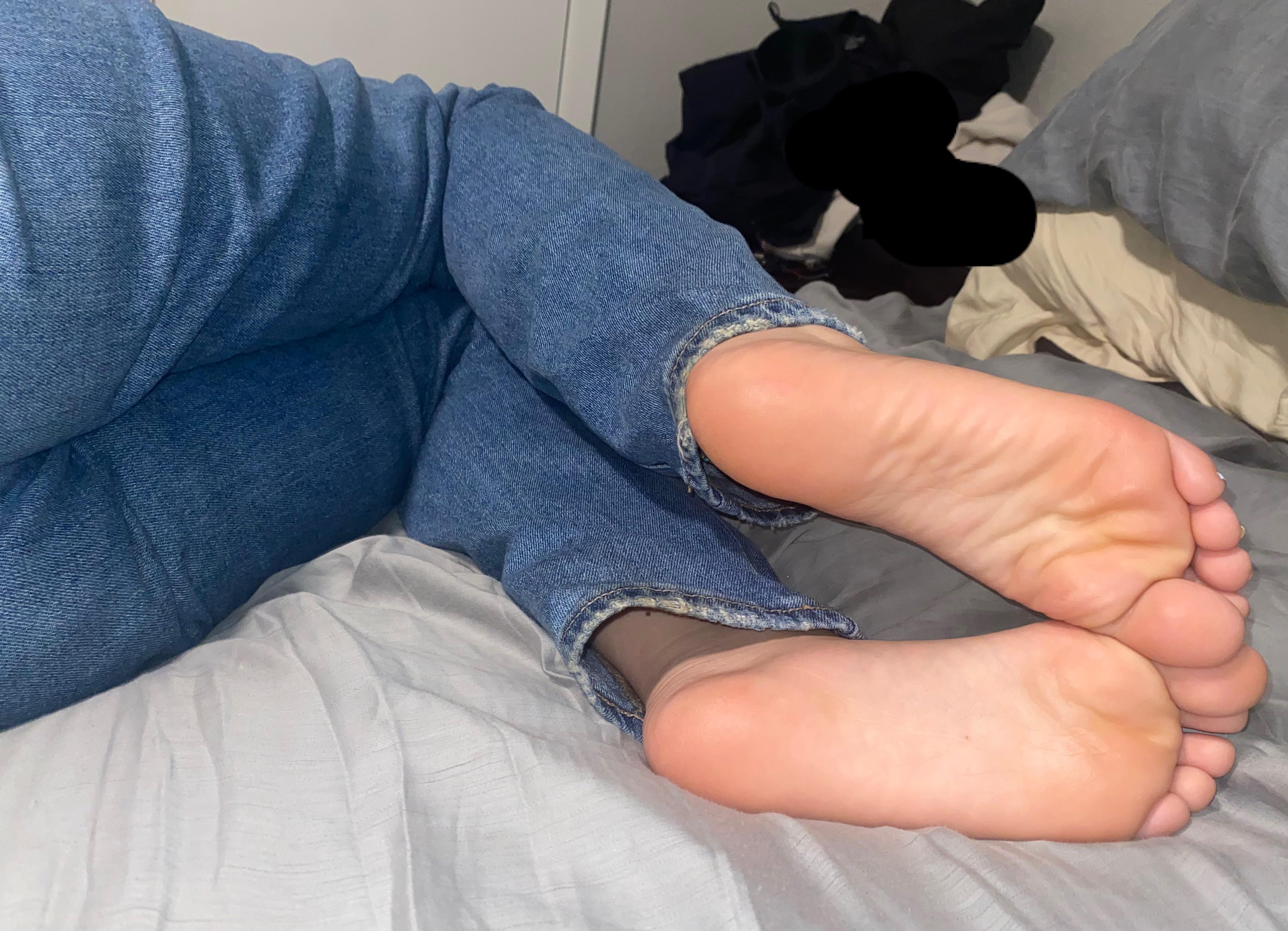 Blue jeans + Latina soles