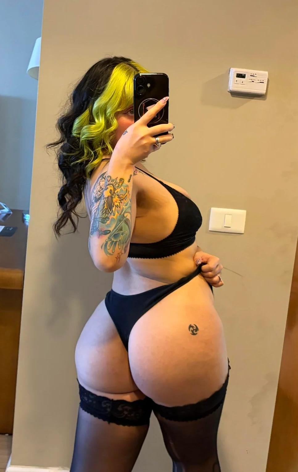 after a hard day at work, nothing better than an amazing round ass