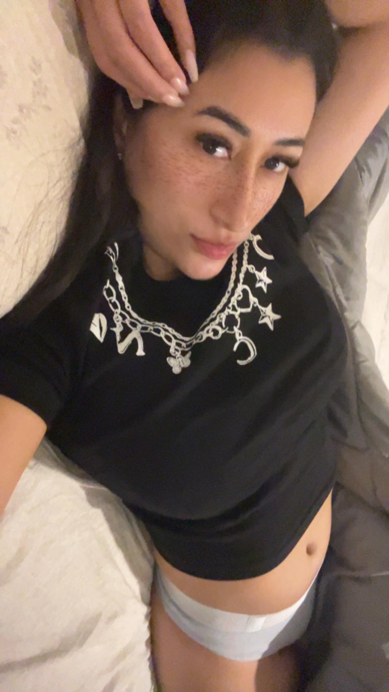 Hoy desperte con ganas de saciar mi sed de follar