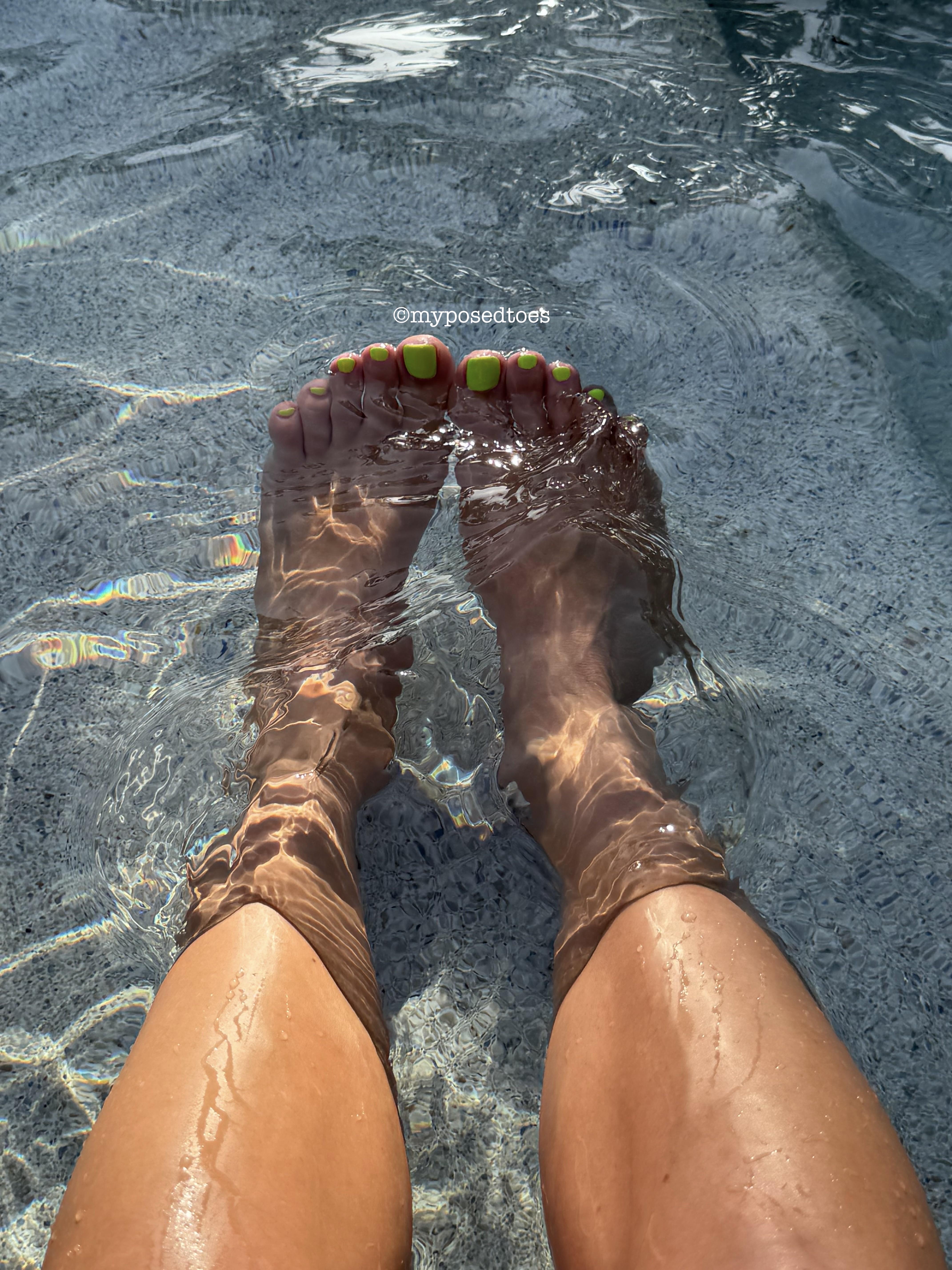 Holding on to these last few days of summer 💛