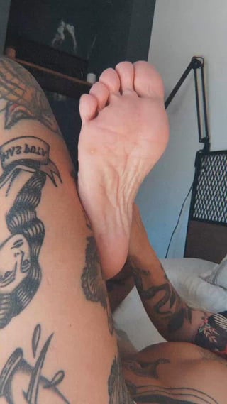 Lick my feet before sex🤤🥵