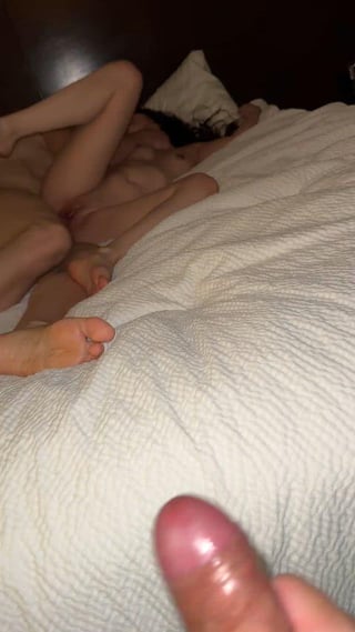 Husband starts shooting insane ropes of cum on the air while watching my bull fuck me… 🤤