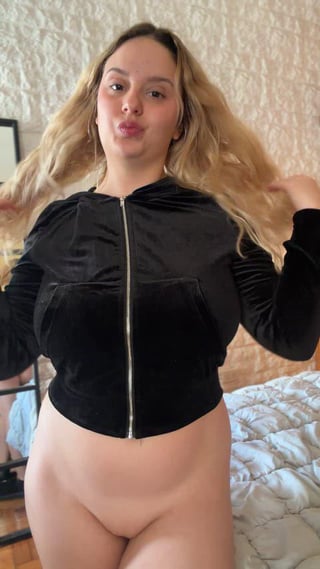Let’s say im a boy playground with my 4’11 body like this d