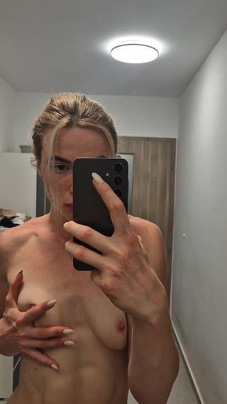 feel my muscles while u fuck me