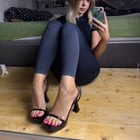 heels or barefeet ?