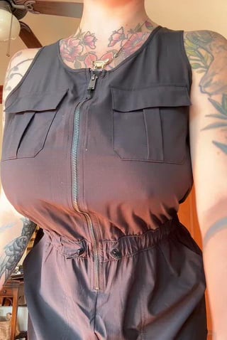 I never get tired of seeing big titties