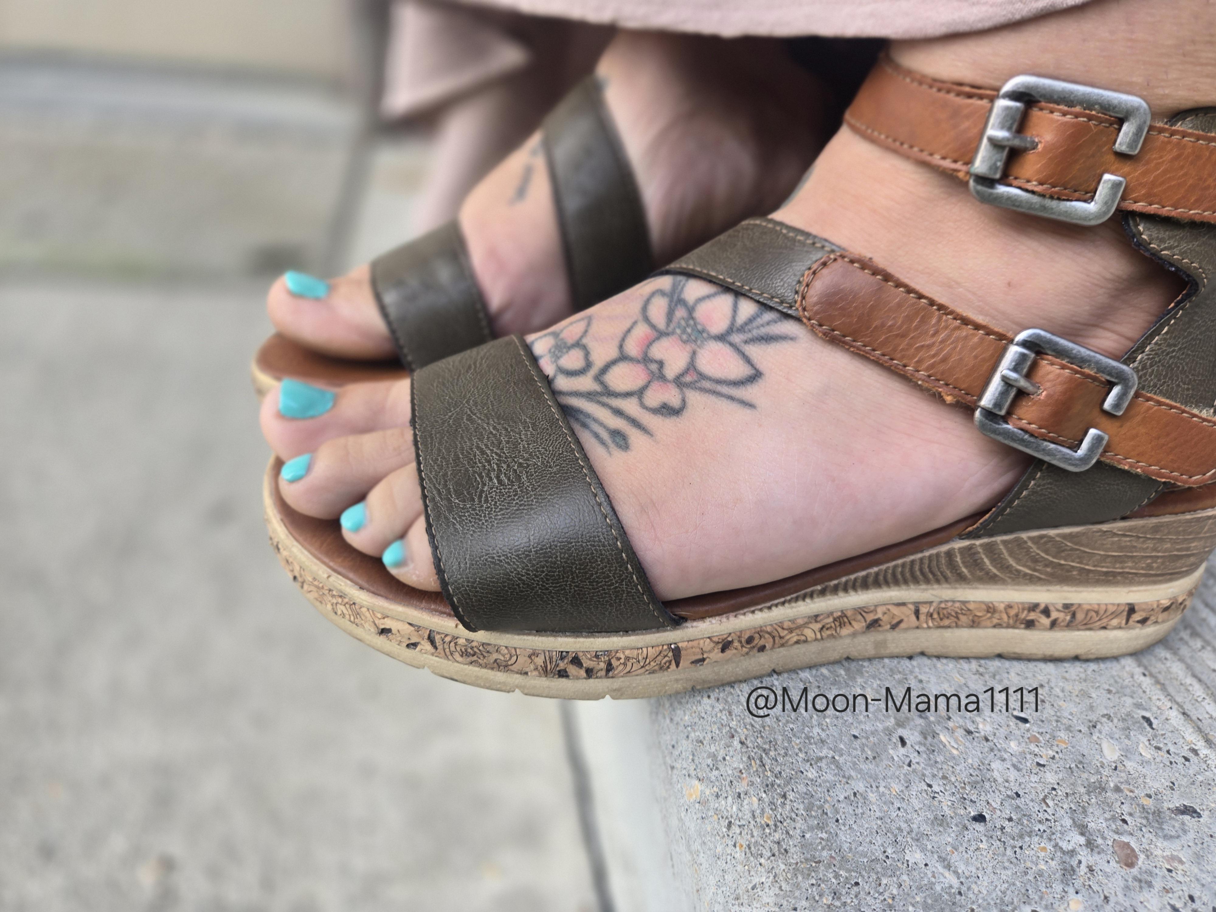 I don’t want to get my shoes dirty.. let me walk on you.