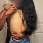 WIFE at home vs HOTWIFE online