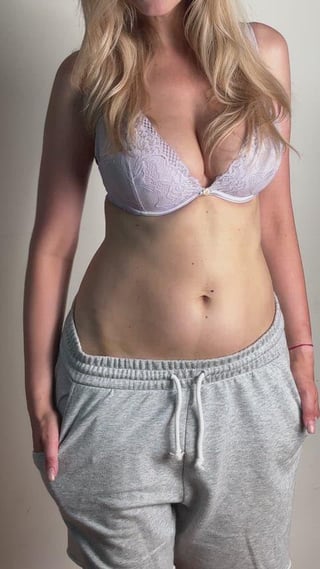 Revealing a real mom body