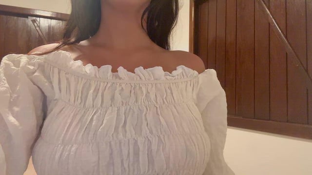 upclose boob reveal
