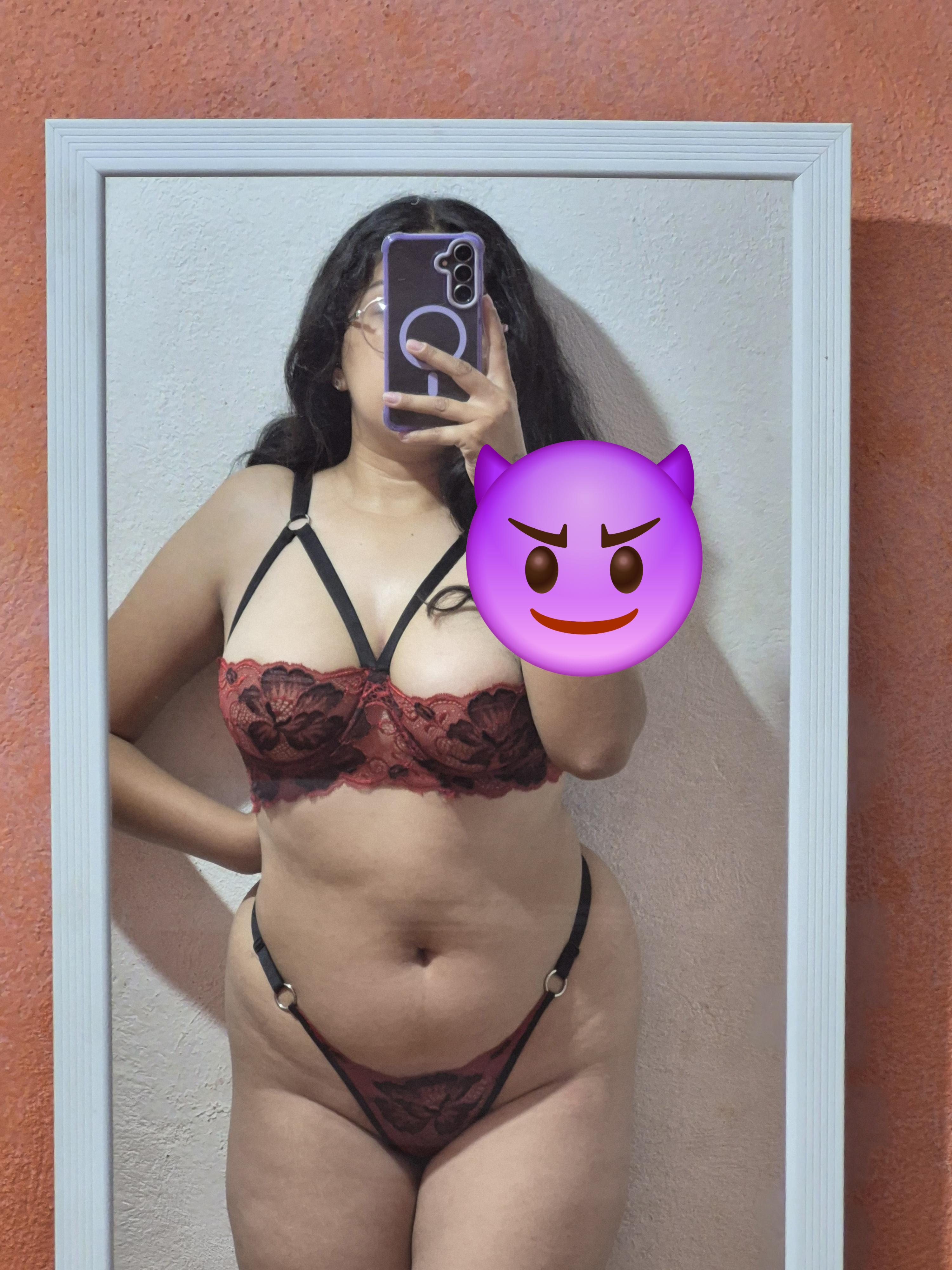 A beautiful Mexican, about to play with her tits
