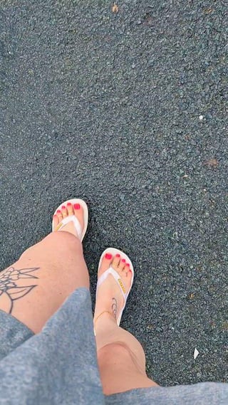 Enjoying the last bit of the sunshine 🩷