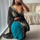 Classic saree, sinful little attitude 🖤