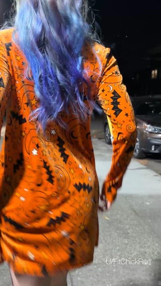It’s time for Halloween pumpkin!