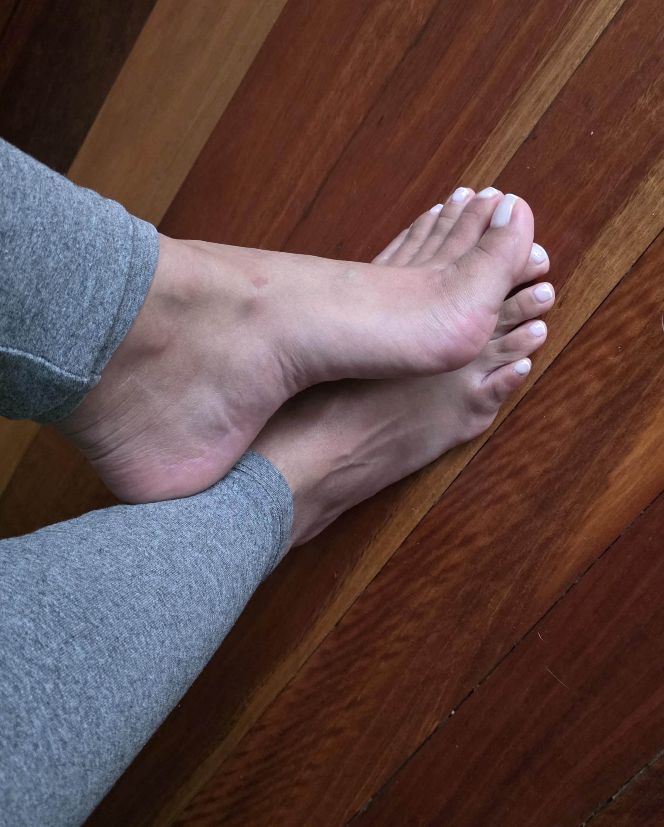 Some feet are meant to be admired… mine are meant to be worshipped