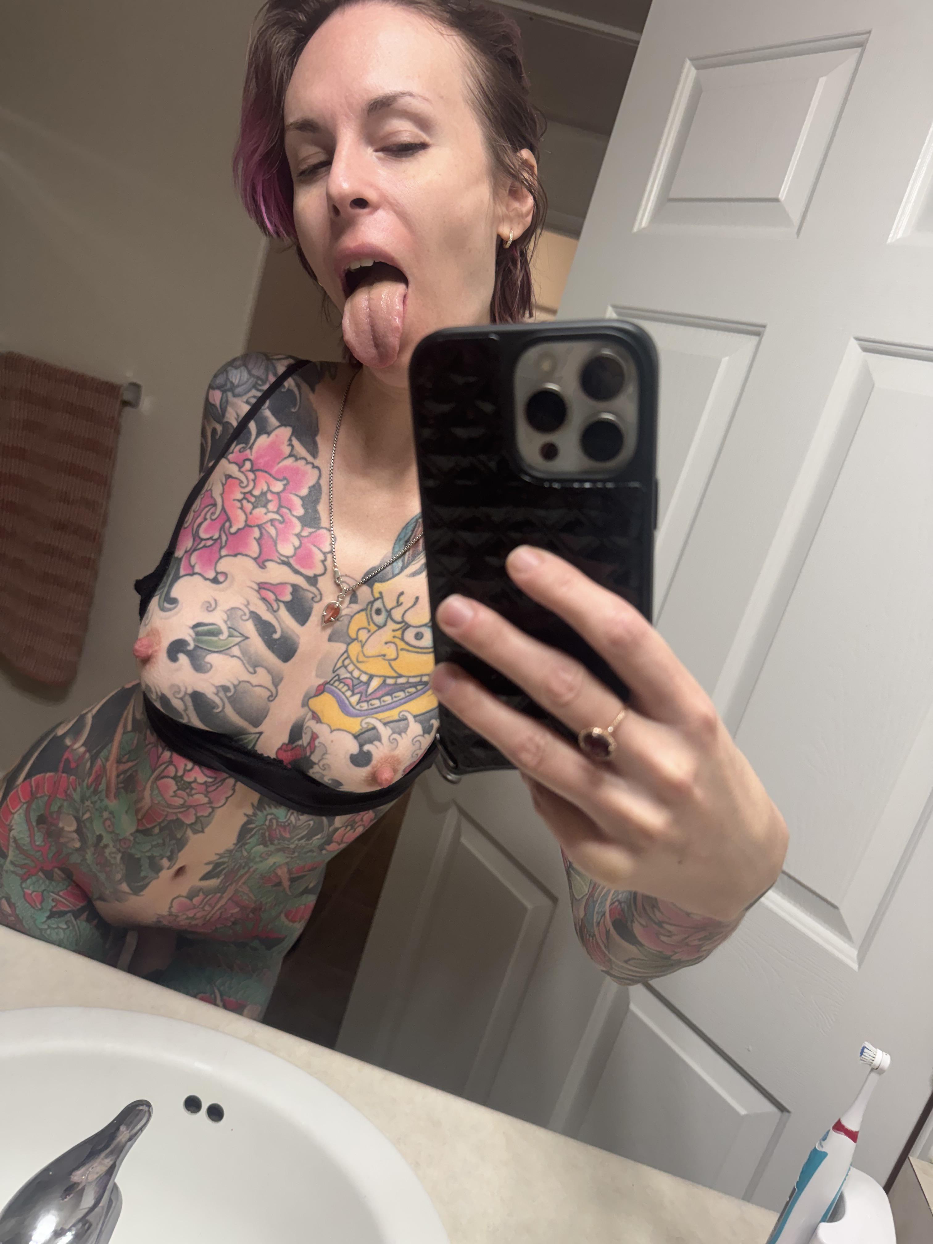 New cumslut application