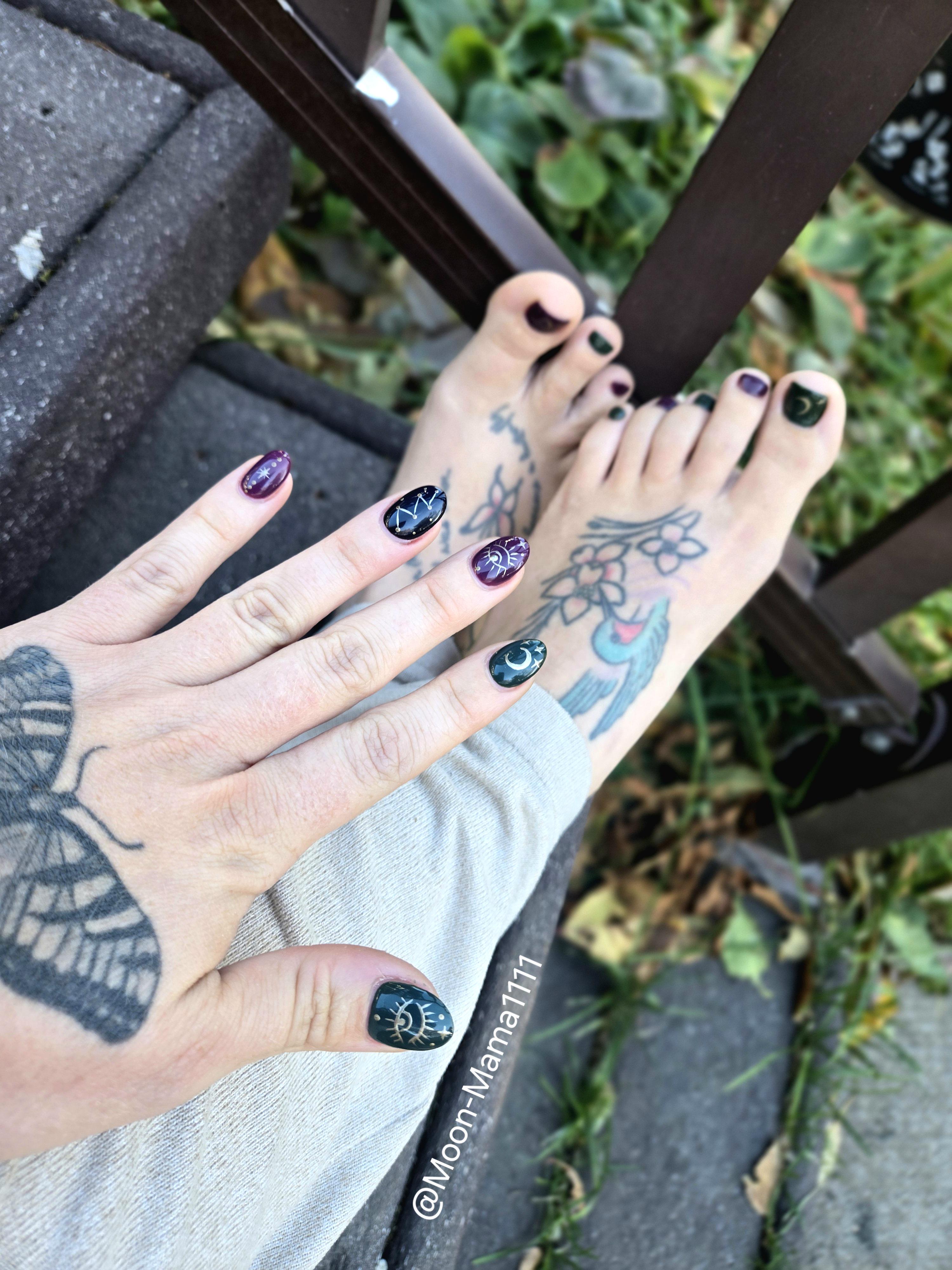 I think I’m actually obsessed. I found a new nail person that I absolutely love! Will be going back to HIM again! 😍 (also dont we love a man who gets to touch my feet & hold my hands for a solid 2 hours 😜)