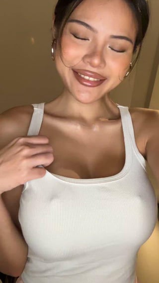 i hope seeing my big boobies makes you happy