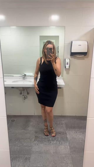 I need a horny coworker to fuck me during lunch break