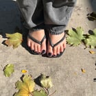 Fall never stopped me from showing off my toes. 😈