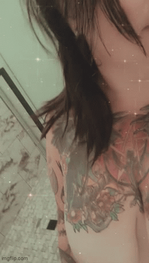 I love my tattooed tiddies