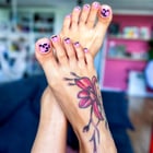 Cute pedicure? 💗